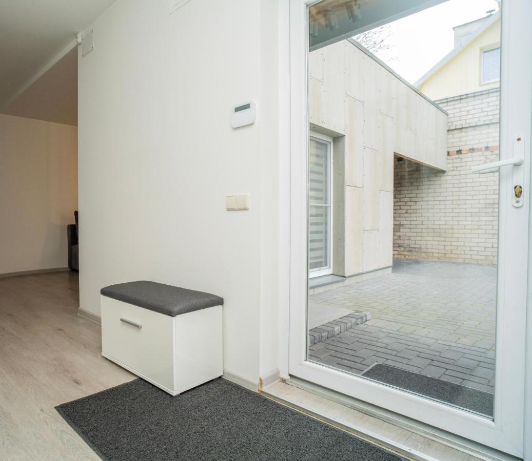 The Private Garden House Apartamento Kaunas Exterior foto
