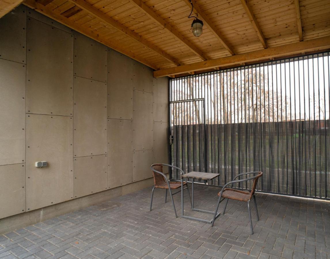 The Private Garden House Apartamento Kaunas Exterior foto