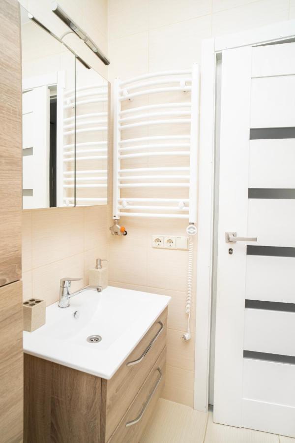 The Private Garden House Apartamento Kaunas Exterior foto